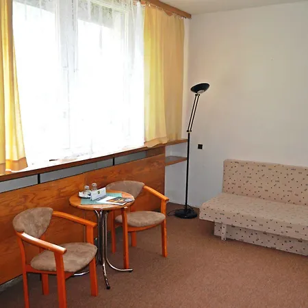 Bungalovy Fis Economy Chata *